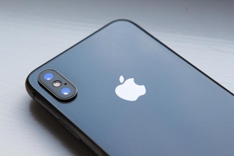 iPhone X